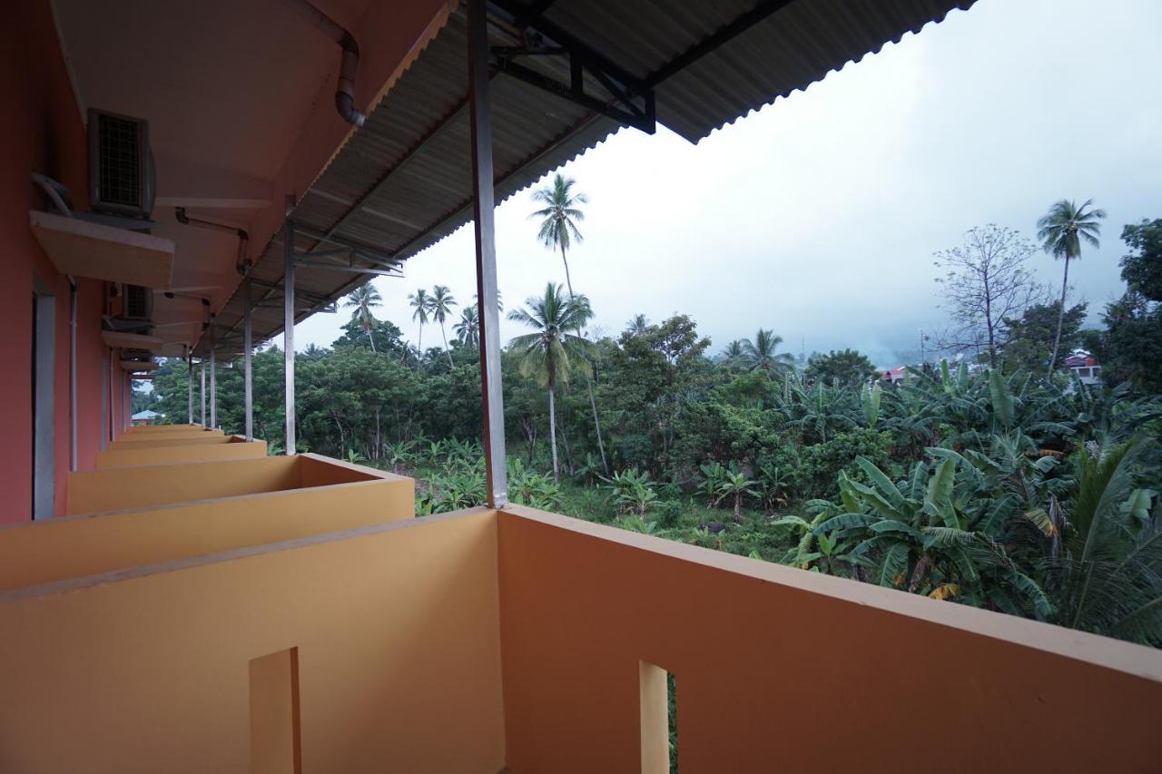 Oyo 2486 Bahana Guest House Manado Exterior photo
