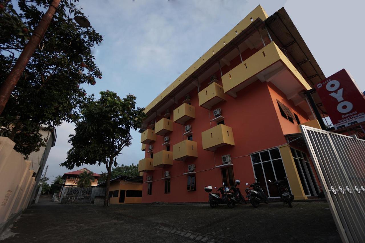 Oyo 2486 Bahana Guest House Manado Exterior photo