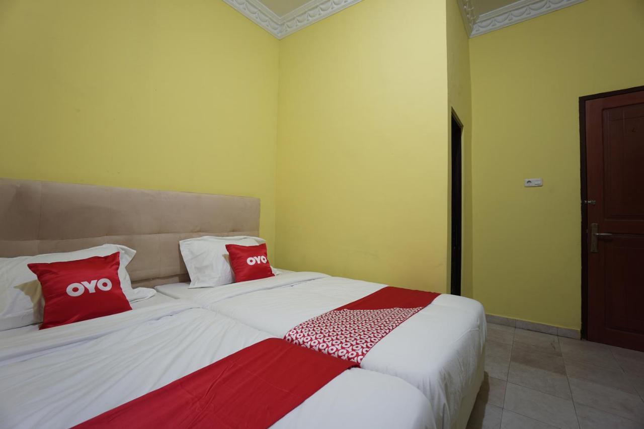 Oyo 2486 Bahana Guest House Manado Exterior photo