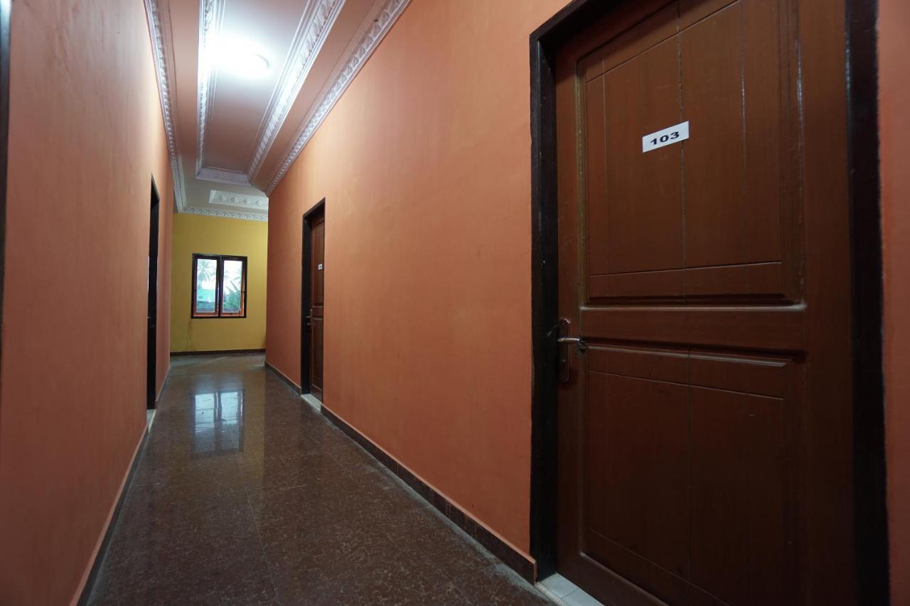 Oyo 2486 Bahana Guest House Manado Exterior photo